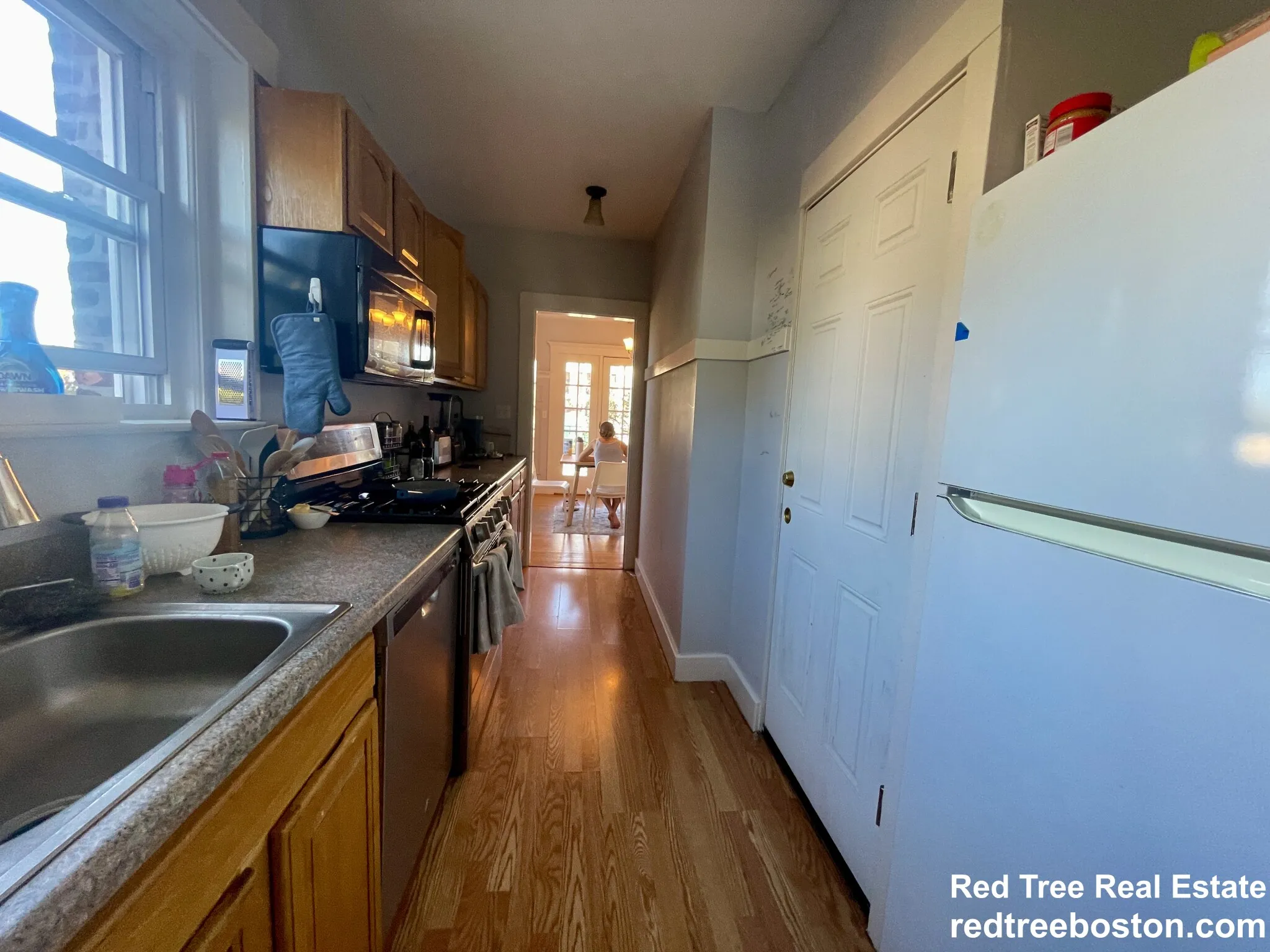 4 bed, 2 bath apartment for rent at 209 Chestnut Hill Ave Unit 2, Brighton — photo 8 of 29