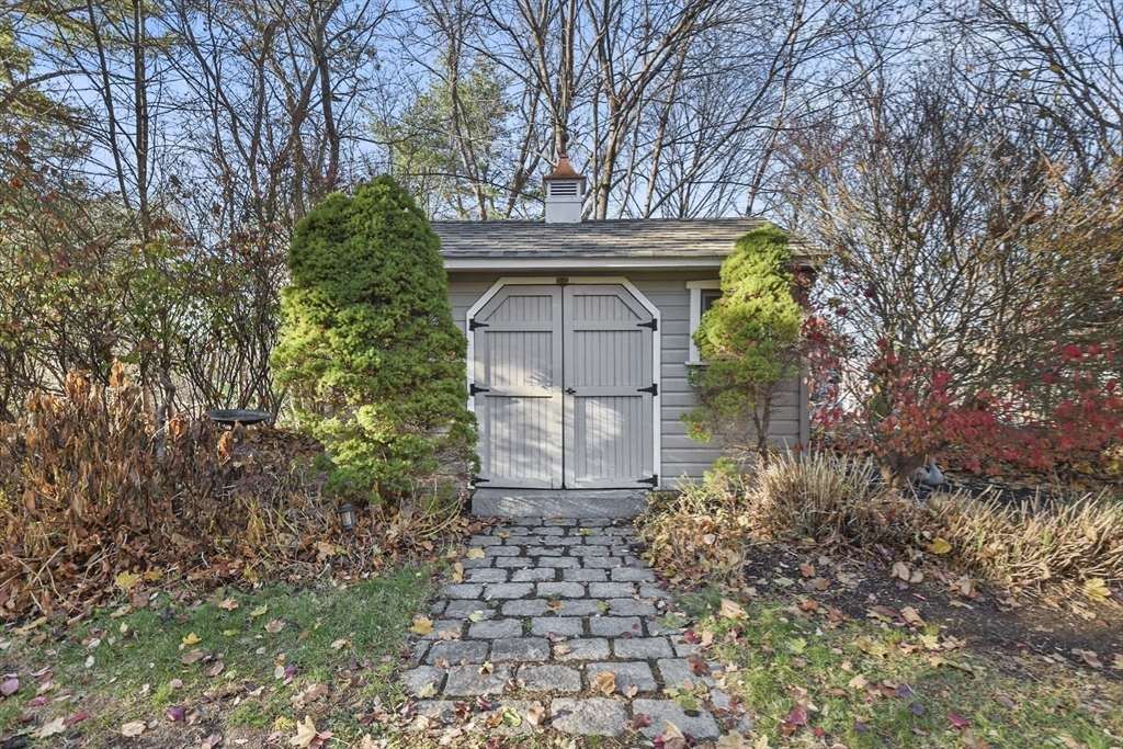 4 bed, 2 bath apartment for rent at 209 Curve St, Millis — photo 36 of 41