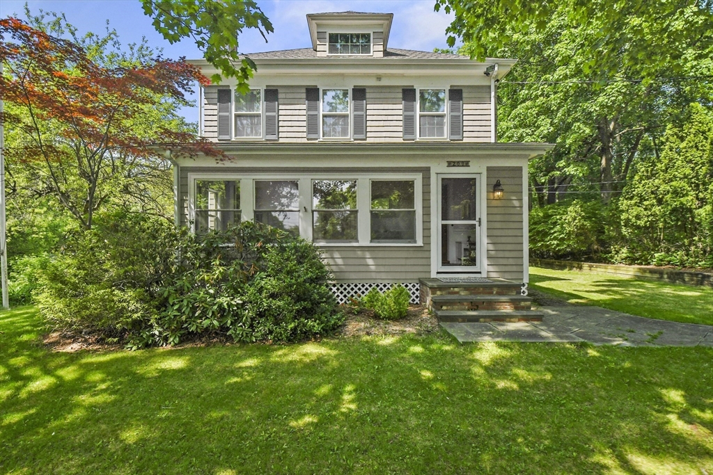 4 bed, 2 bath apartment for rent at 209 Curve St, Millis — photo 3 of 41