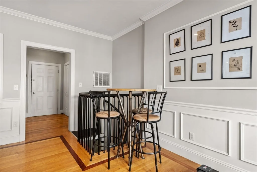 3 bed, 2 bath apartment for rent at 209 D St Unit 2, South Boston — photo 5 of 22