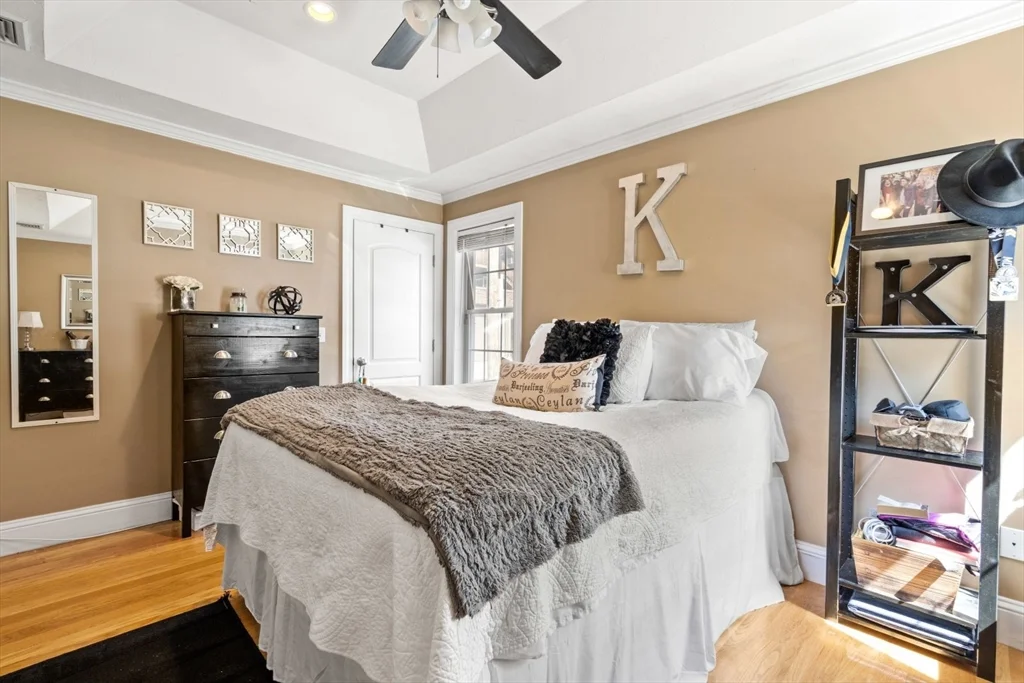 3 bed, 2 bath apartment for rent at 209 D St Unit 2, South Boston — photo 14 of 22