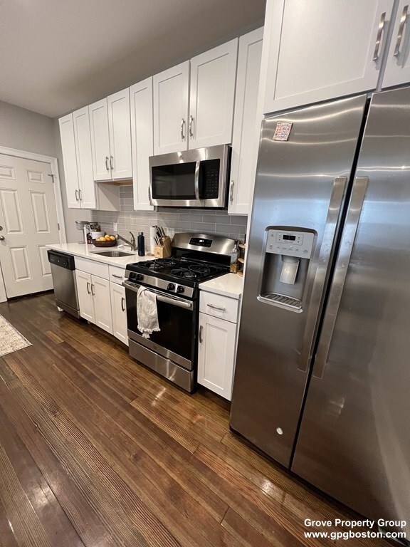 4 bed, 2 bath apartment for rent at 209 East Cottage St Unit 3, Dorchester — photo 4 of 10