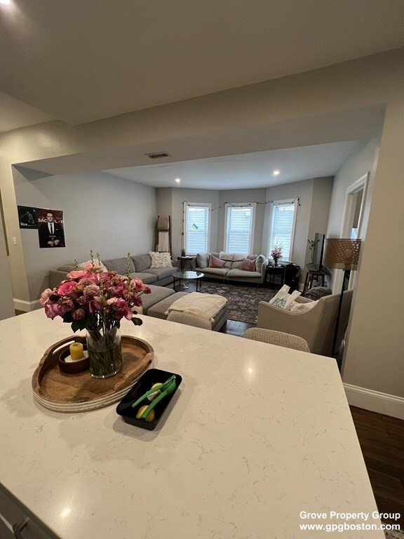 4 bed, 2 bath apartment for rent at 209 East Cottage St Unit 3, Dorchester — photo 3 of 10