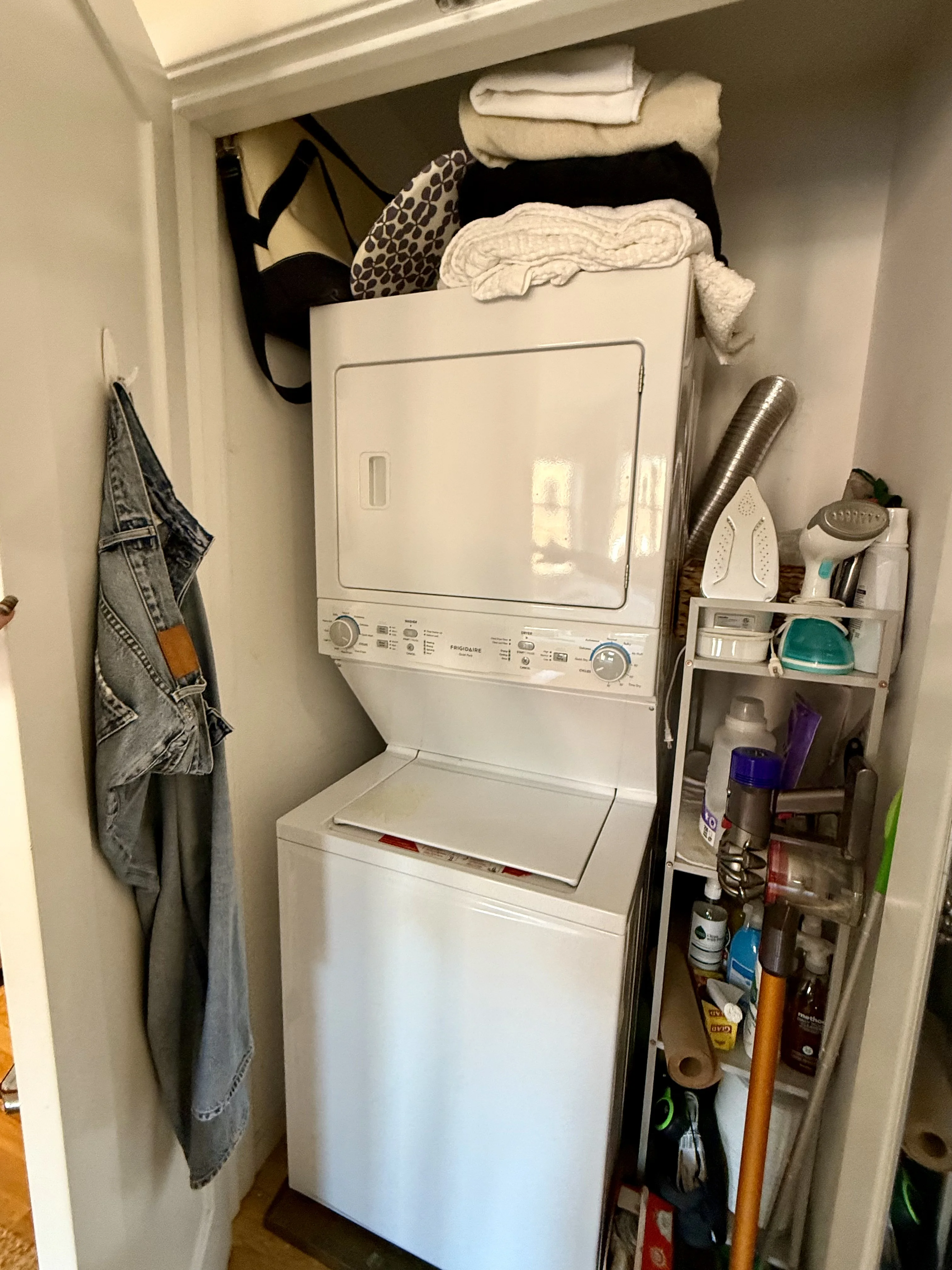 Studio bed, 1 bath apartment for rent at 209 Newbury St Unit 4A, Back Bay — photo 6 of 9