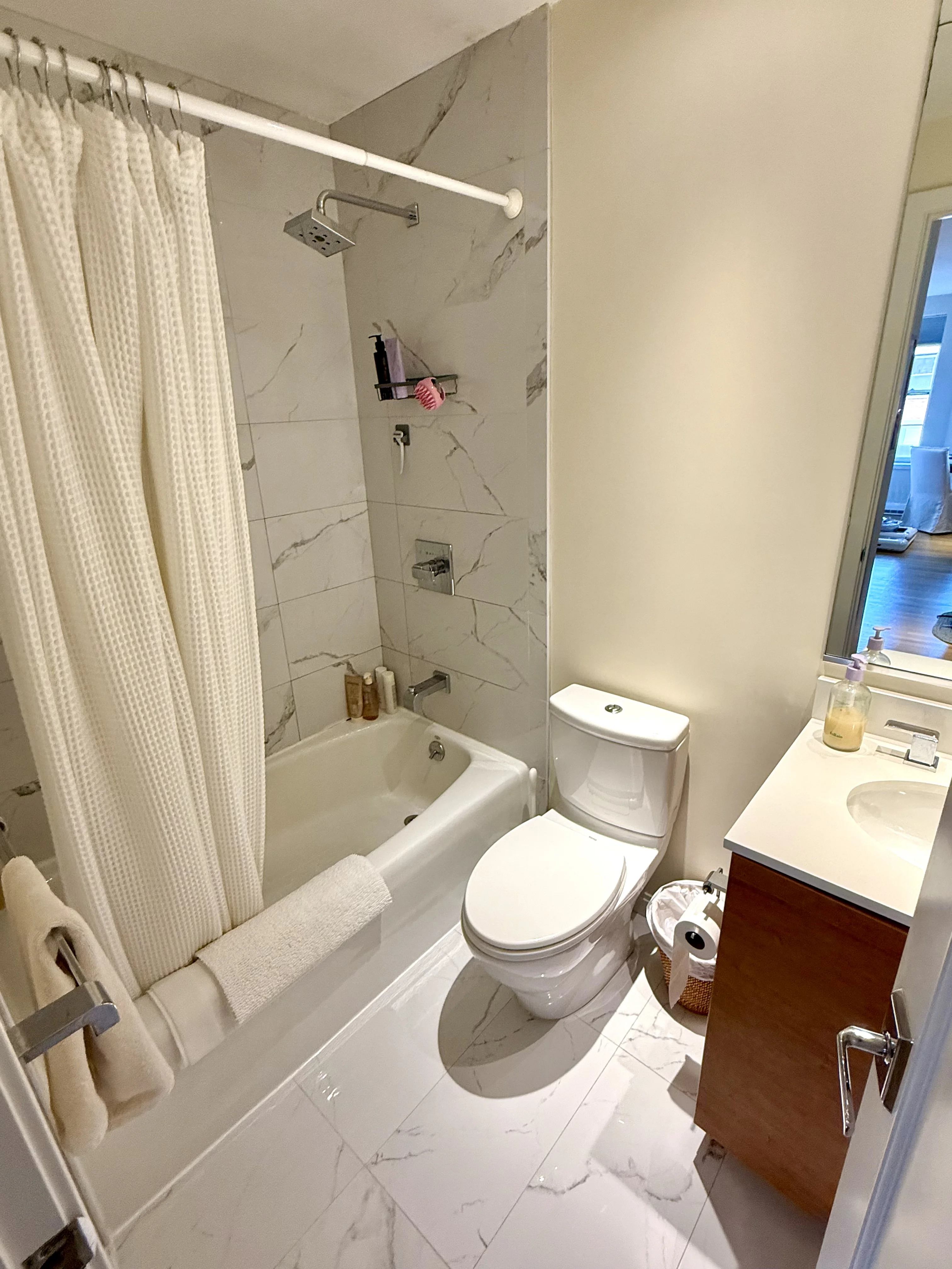 Studio bed, 1 bath apartment for rent at 209 Newbury St Unit 4A, Back Bay — photo 9 of 9