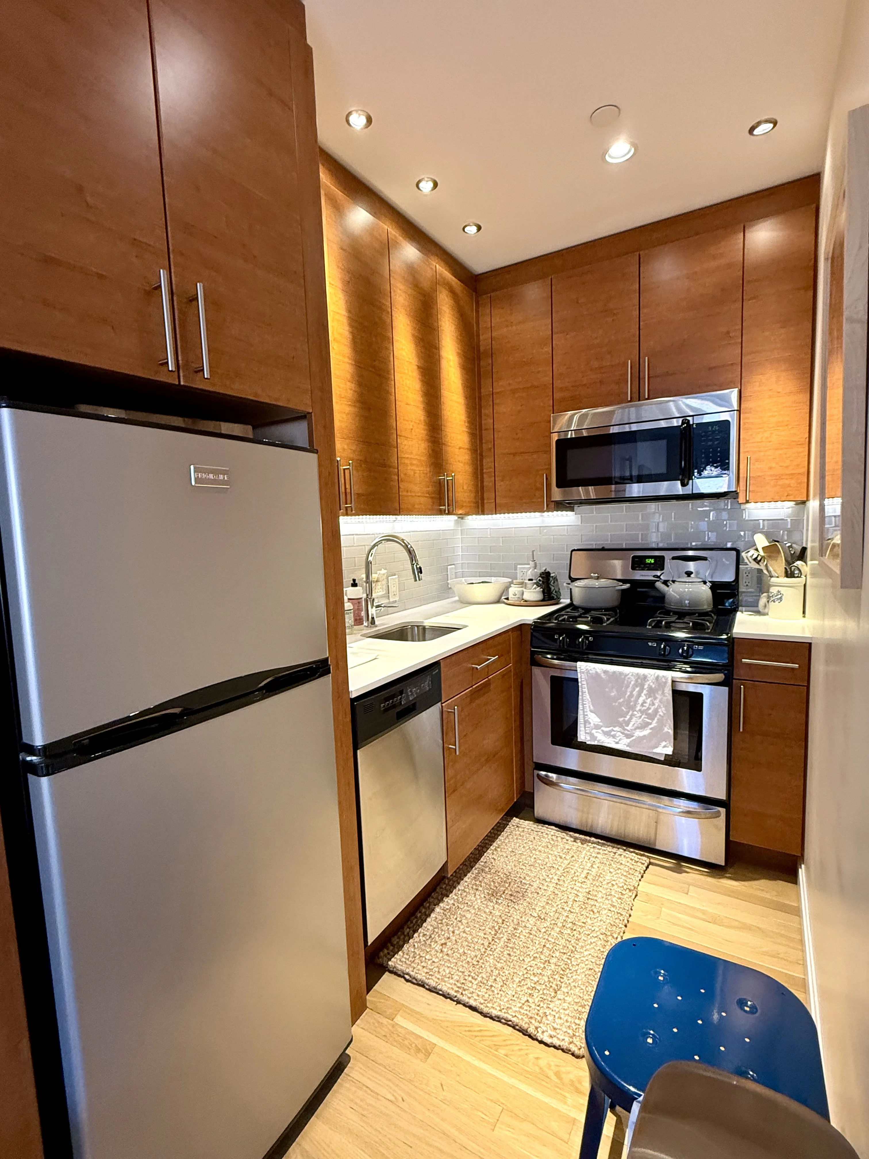 Studio bed, 1 bath apartment for rent at 209 Newbury St Unit 4A, Back Bay — photo 7 of 9