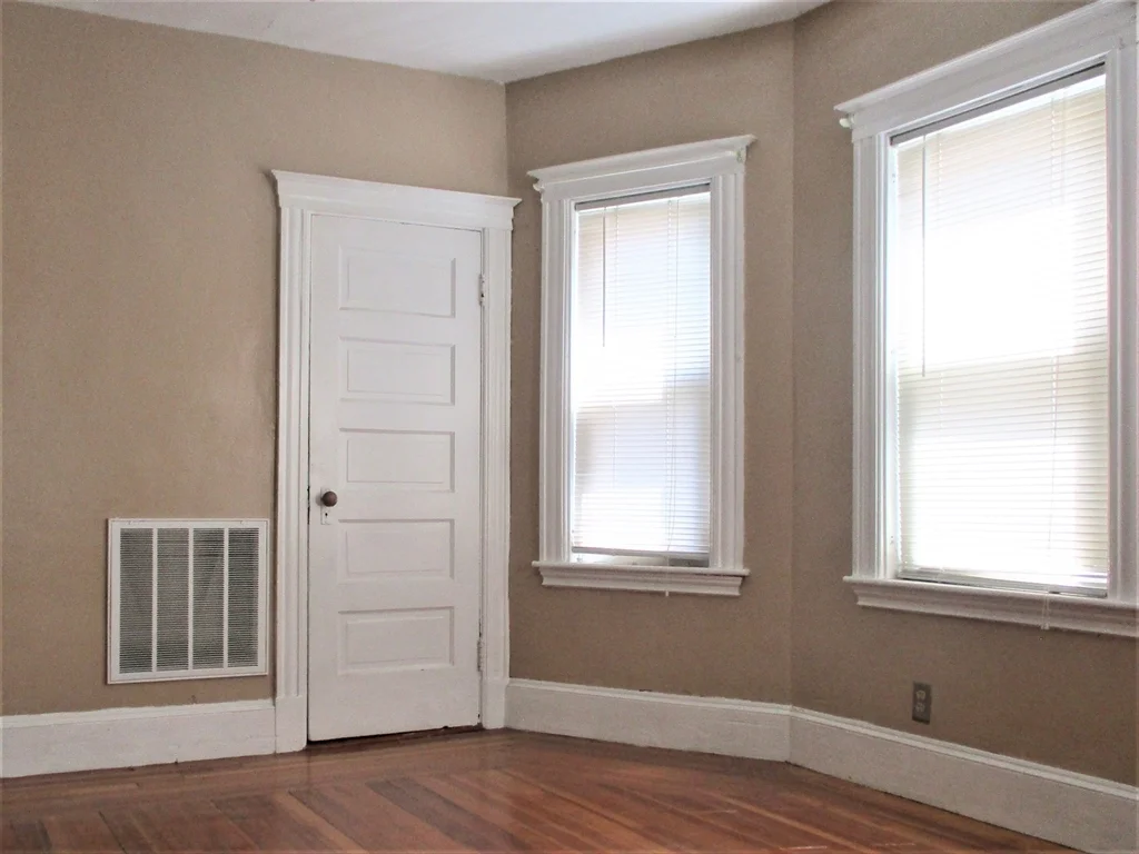 2 bed, 1 bath apartment for rent at 209 Parsons St Unit 209, Brighton — photo 3 of 10