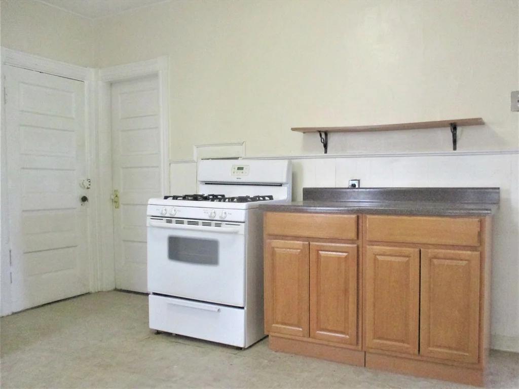 2 bed, 1 bath apartment for rent at 209 Parsons St Unit 209, Brighton — photo 6 of 10