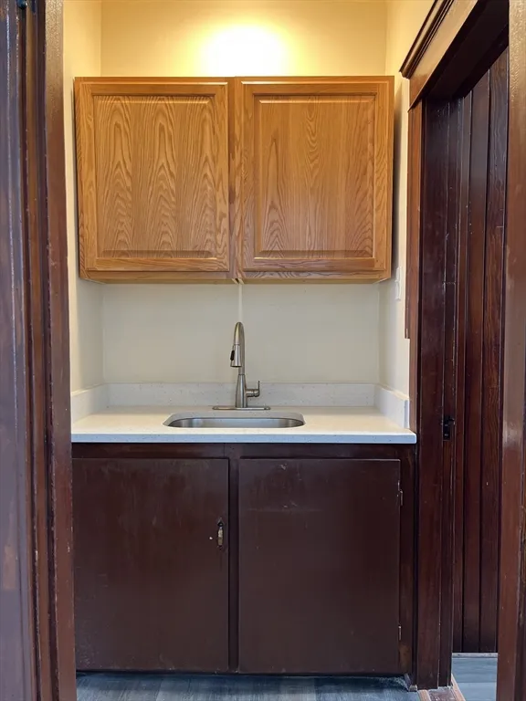 3 bed, 1 bath apartment for rent at 209 Pilgrim Ave Unit 3, Worcester — photo 5 of 21