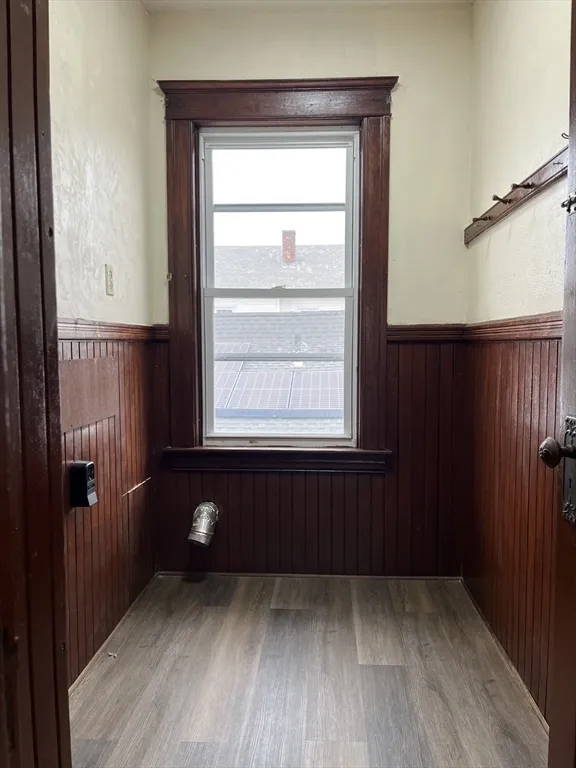 3 bed, 1 bath apartment for rent at 209 Pilgrim Ave Unit 3, Worcester — photo 6 of 21