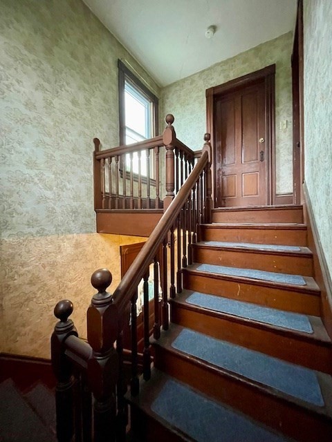 2 bed, 1 bath apartment for rent at 209 Sterling St Unit 2, Clinton — photo 4 of 30