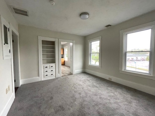 2 bed, 1 bath apartment for rent at 209 Sterling St Unit 2, Clinton — photo 6 of 30