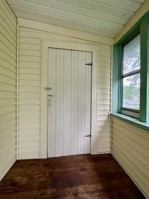 2 bed, 1 bath apartment for rent at 209 Sterling St Unit 2, Clinton — photo 25 of 30