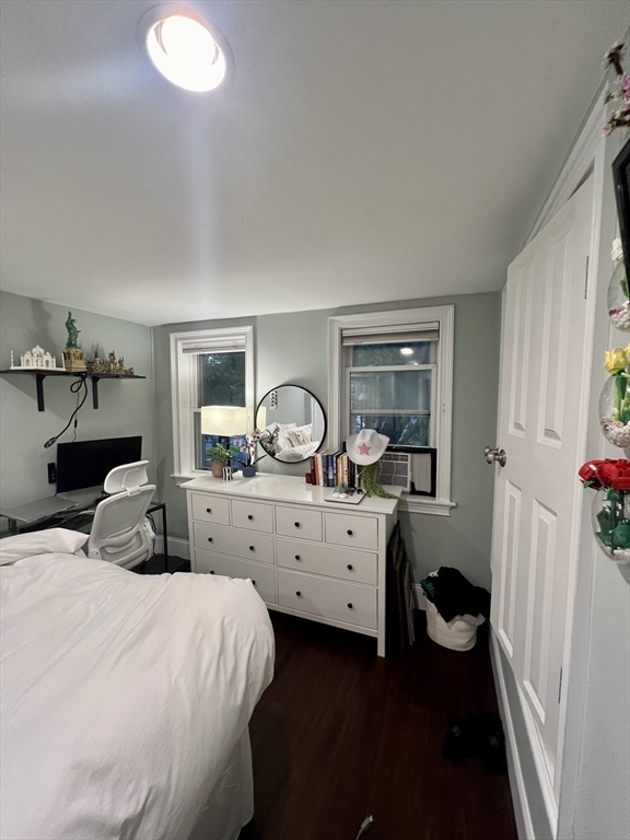 3 bed, 2 bath apartment for rent at 209 W 3rd St Unit 2, South Boston — photo 7 of 16