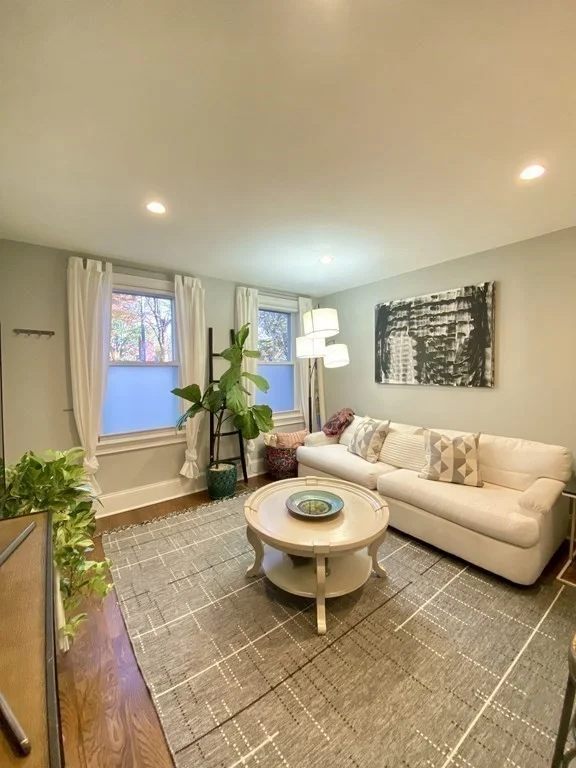 1 bed, 1 bath apartment for rent at 209 W 3rd Unit 1, South Boston