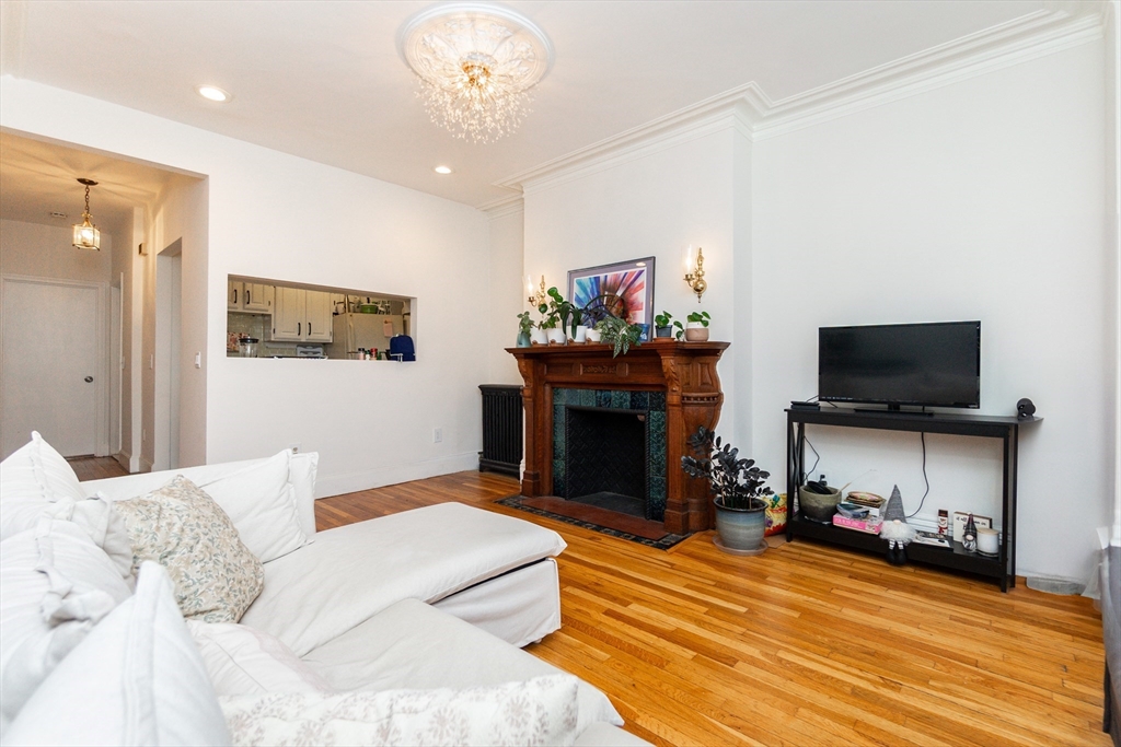 2 bed, 1 bath apartment for rent at 209 W Newton St Unit 3, South End — photo 2 of 23