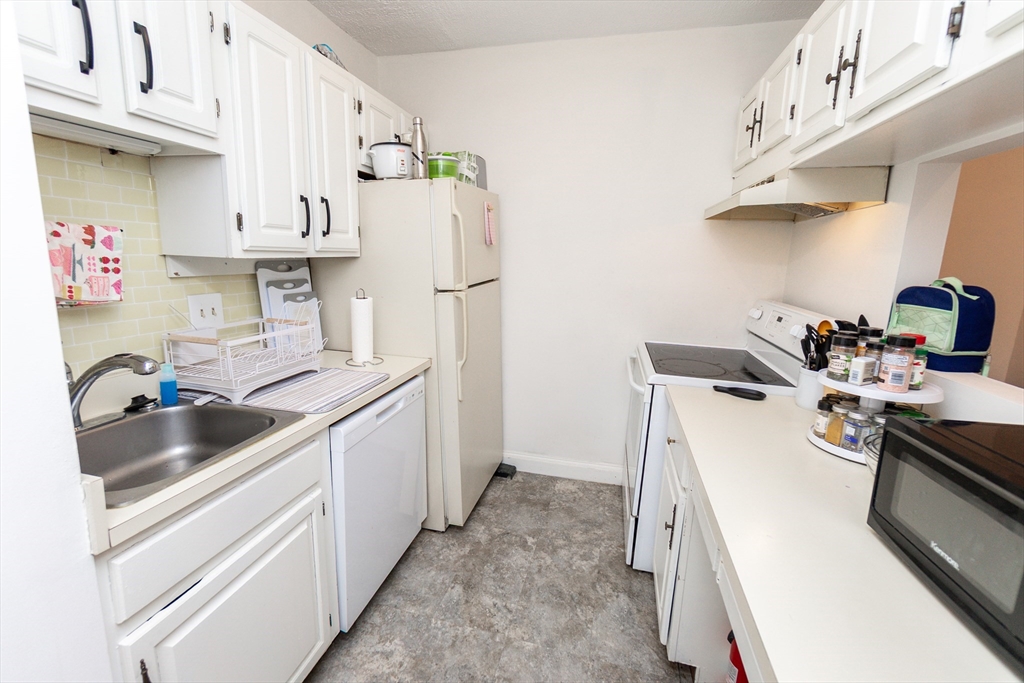 2 bed, 1 bath apartment for rent at 209 W Newton St Unit 3, South End — photo 12 of 23