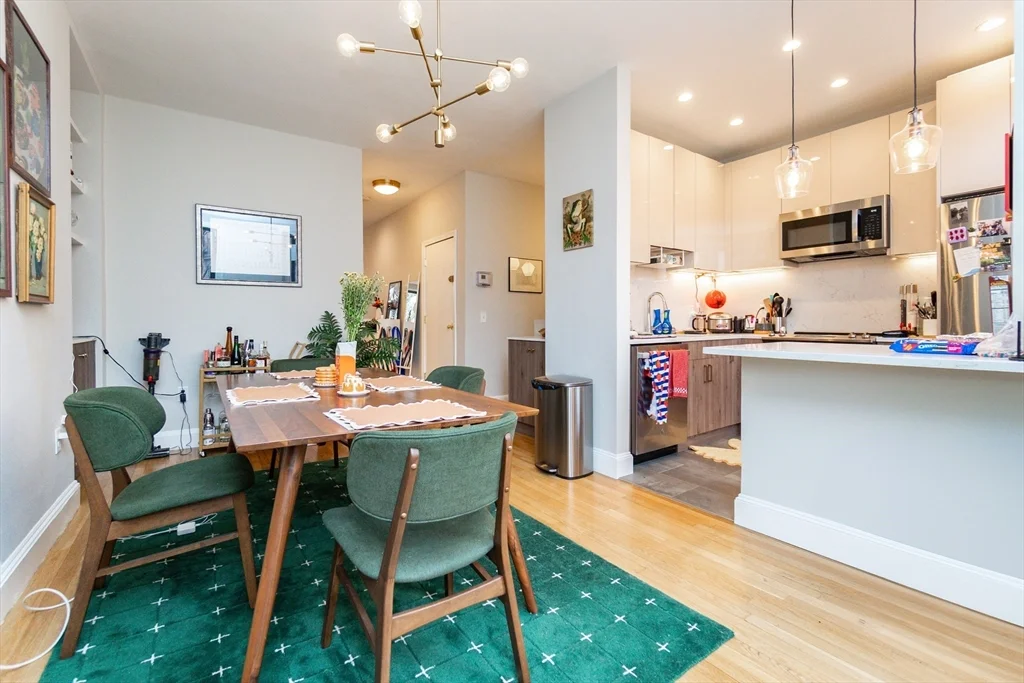 2 bed, 2 bath apartment for rent at 209 W Newton Unit 2, Back Bay — photo 8 of 26