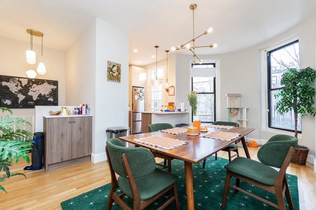 2 bed, 2 bath apartment for rent at 209 W Newton Unit 2, Back Bay — photo 6 of 26
