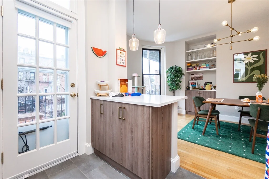 2 bed, 2 bath apartment for rent at 209 W Newton Unit 2, Back Bay — photo 13 of 26