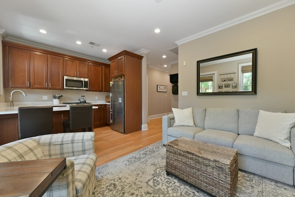 1 bed, 1 bath apartment for rent at 209 West Springfield St Unit 2, South End — photo 5 of 16
