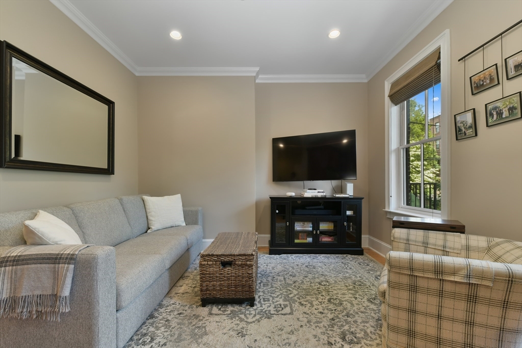 1 bed, 1 bath apartment for rent at 209 West Springfield St Unit 2, South End — photo 4 of 16