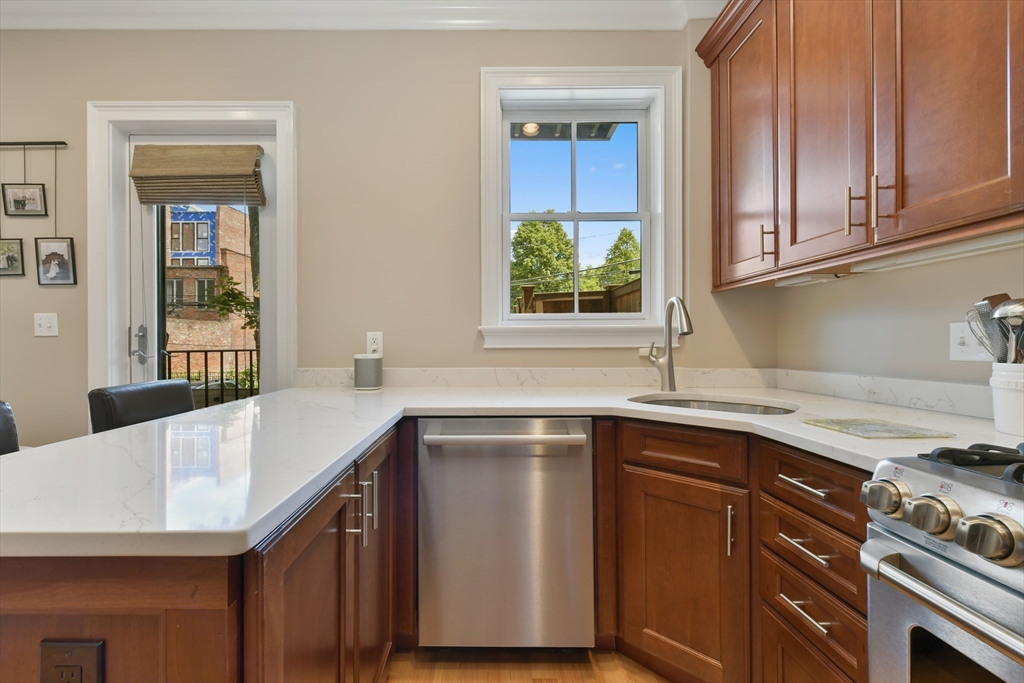 1 bed, 1 bath apartment for rent at 209 West Springfield St Unit 2, South End — photo 8 of 16