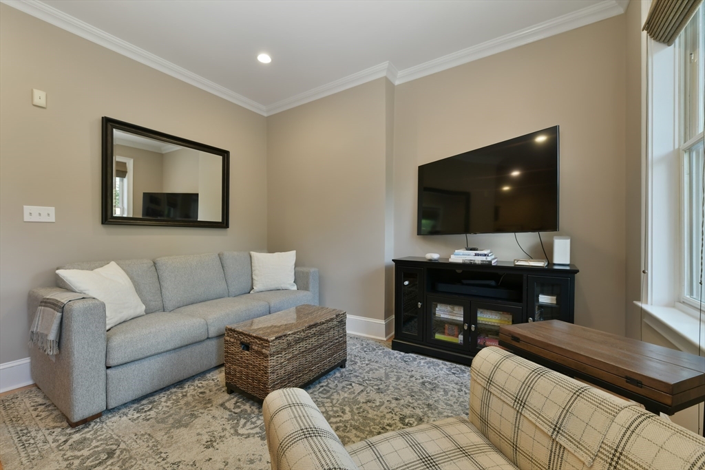 1 bed, 1 bath apartment for rent at 209 West Springfield St Unit 2, South End — photo 3 of 16