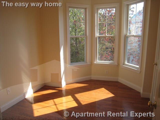 3 bed, 1 bath apartment for rent at 20A Dartmouth St, Winter Hill — photo 4 of 13