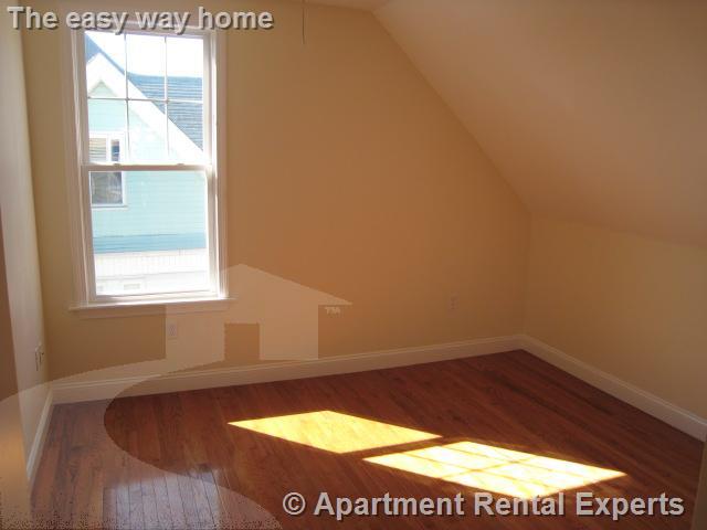 3 bed, 1 bath apartment for rent at 20A Dartmouth St, Winter Hill — photo 6 of 13