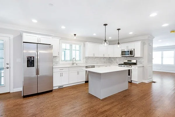 3 bed, 2 bath apartment for rent at 20B Hawthorne Unit 20B, Roxbury — photo 1 of 10