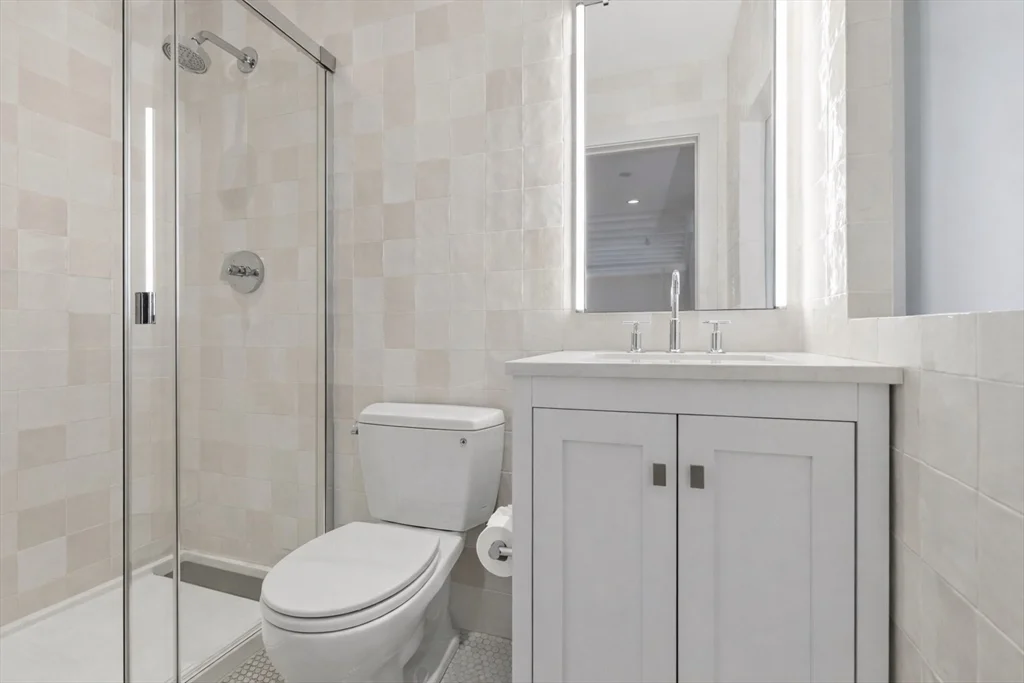 2 bed, 2 bath apartment for rent at 20R Adrian St Unit 20, Ward Two — photo 14 of 14