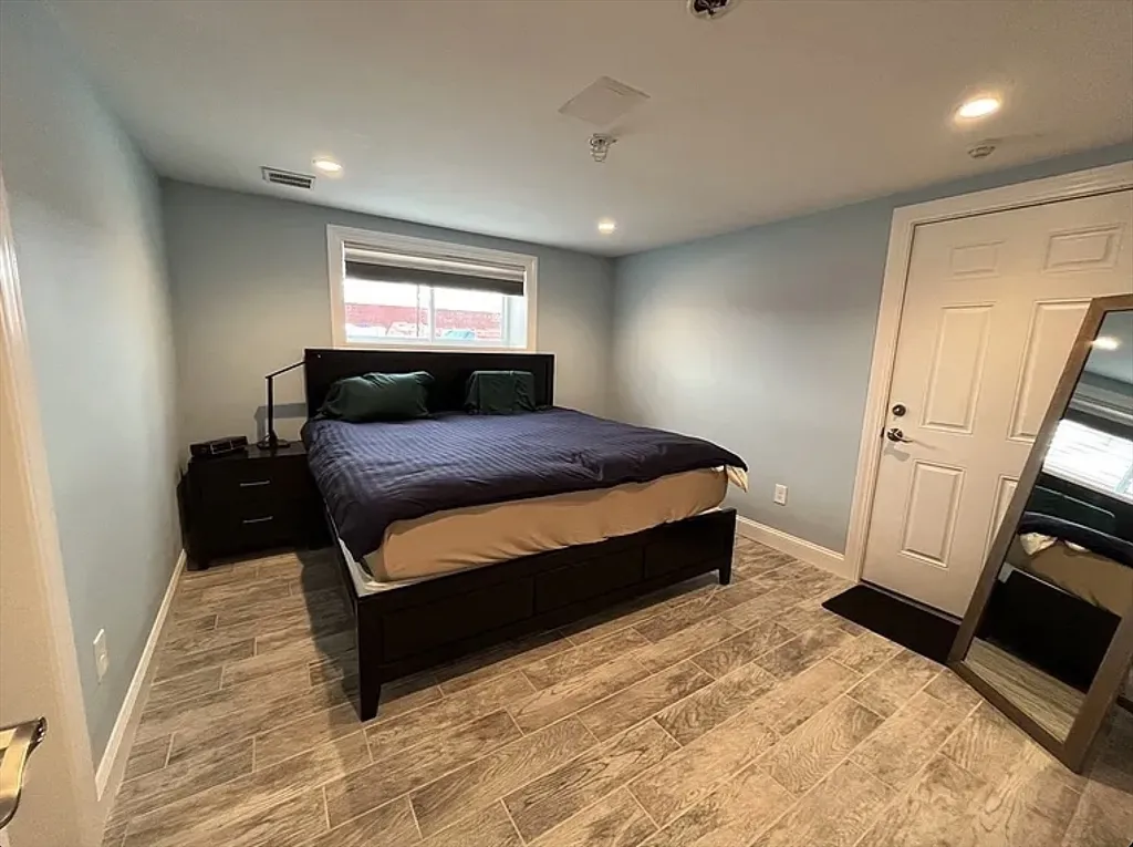 3 bed, 3 bath apartment for rent at 20R Cross St Unit 1, East Somerville — photo 26 of 34