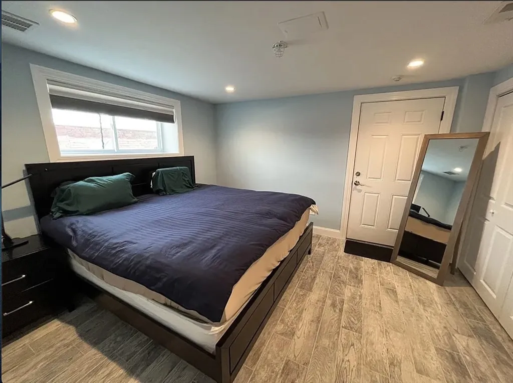 3 bed, 3 bath apartment for rent at 20R Cross St Unit 1, East Somerville — photo 23 of 34