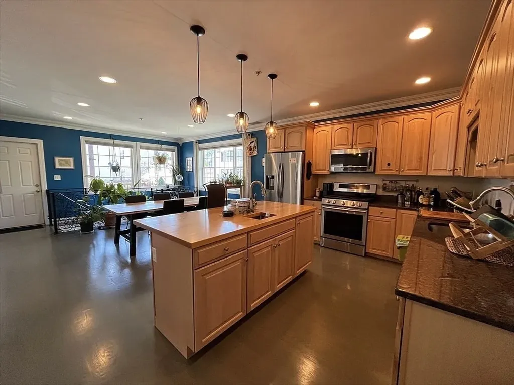 3 bed, 3 bath apartment for rent at 20R Cross St Unit 1, East Somerville — photo 1 of 34