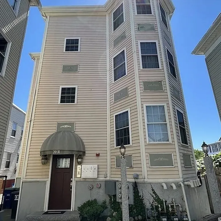 3 bed, 3 bath apartment for rent at 20R Cross St Unit 1, East Somerville — photo 34 of 34