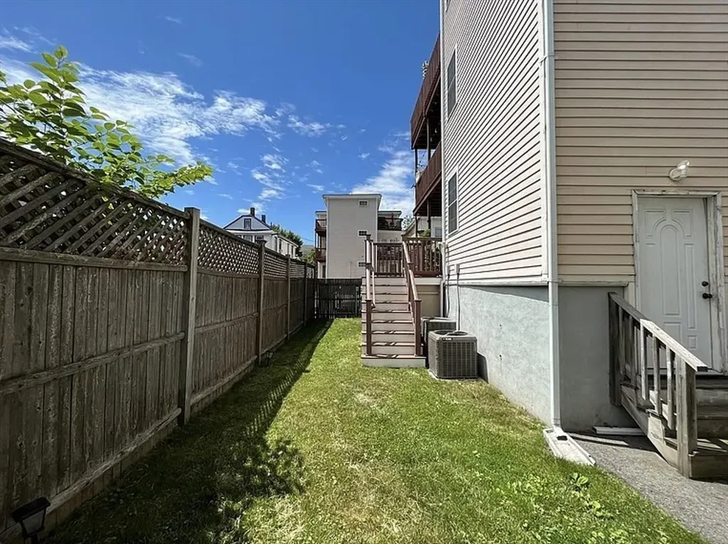 3 bed, 3 bath apartment for rent at 20R Cross St Unit 1, East Somerville — photo 33 of 34