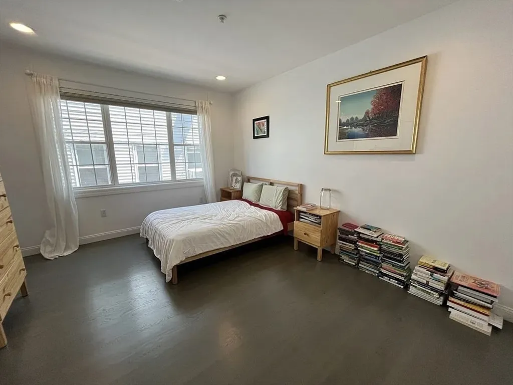 3 bed, 3 bath apartment for rent at 20R Cross St Unit 1, East Somerville — photo 14 of 34