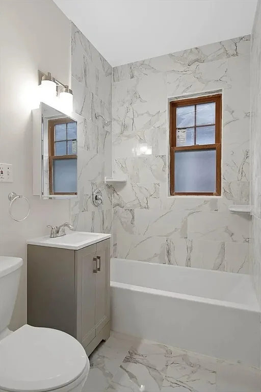 4 bed, 2 bath apartment for rent at 21 1/2 Mount Vernon St Unit 2, Dorchester — photo 5 of 15
