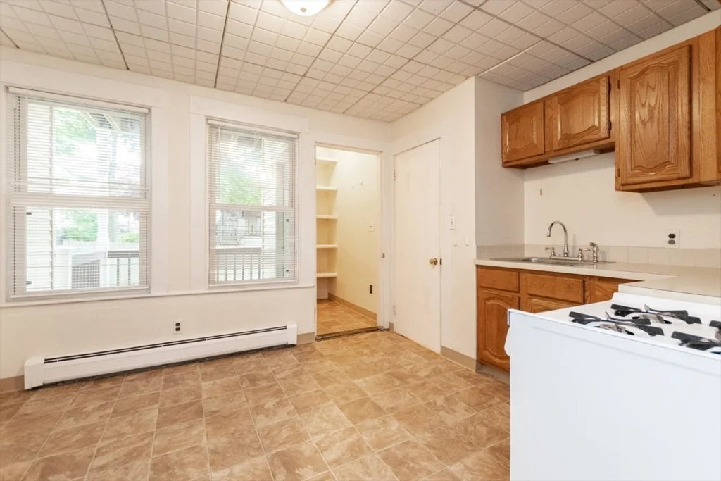 1 bed, 1 bath apartment for rent at 21-1 Spring St Unit 1, Stoneham — photo 8 of 37