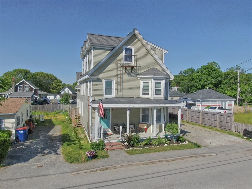 3 bed, 1 bath apartment for rent at 21 12th St Unit 1, Braintree Highlands — photo 24 of 28