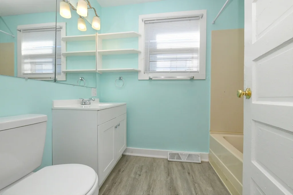 3 bed, 1 bath apartment for rent at 21 12th St Unit 1, Braintree Highlands — photo 14 of 28