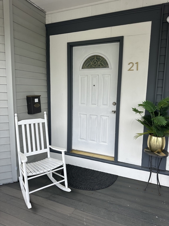 4 bed, 1 bath apartment for rent at 21 18th St Unit 21, Centralville — photo 2 of 26