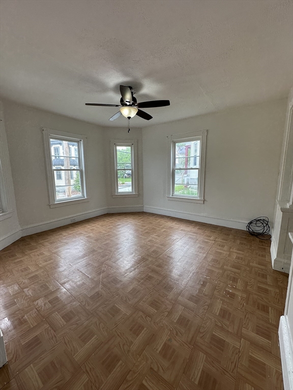 4 bed, 1 bath apartment for rent at 21 18th St Unit 21, Centralville — photo 5 of 26