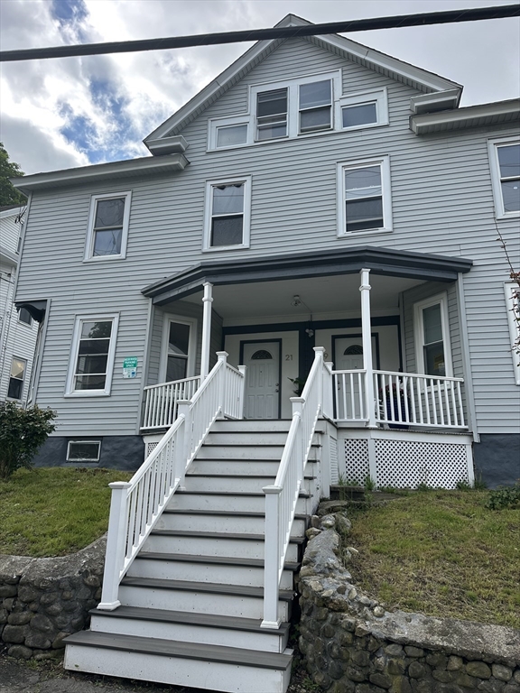 4 bed, 1 bath apartment for rent at 21 18th St Unit 21, Centralville — photo 1 of 26