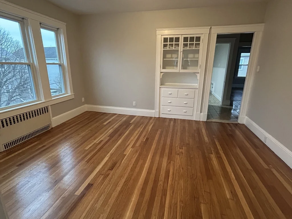 3 bed, 1 bath apartment for rent at 21-21a Carney St Unit 2, Medford — photo 5 of 9
