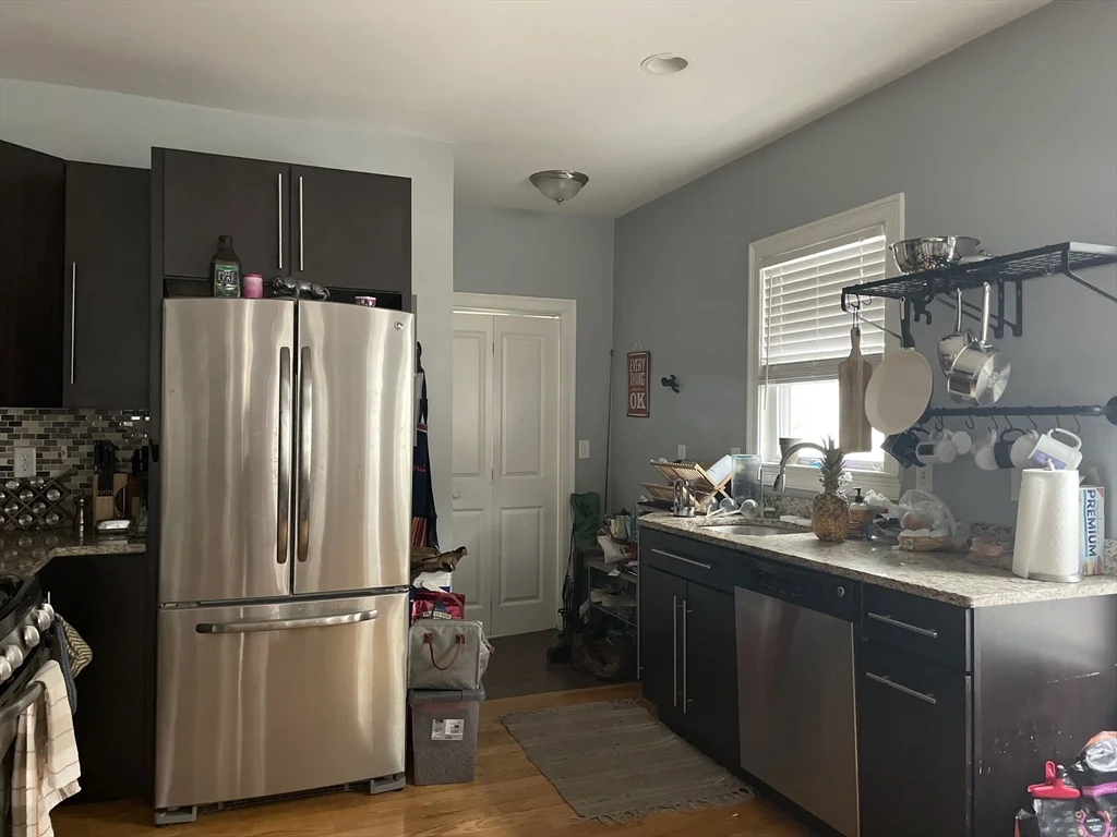 2 bed, 1 bath apartment for rent at 21-23 Marion Rd Unit 2, Belmont — photo 8 of 17