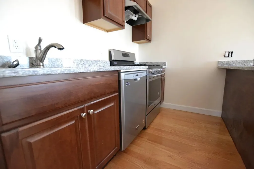 4 bed, 2 bath apartment for rent at 21-23 Weitz St Unit 1, Allston — photo 3 of 10