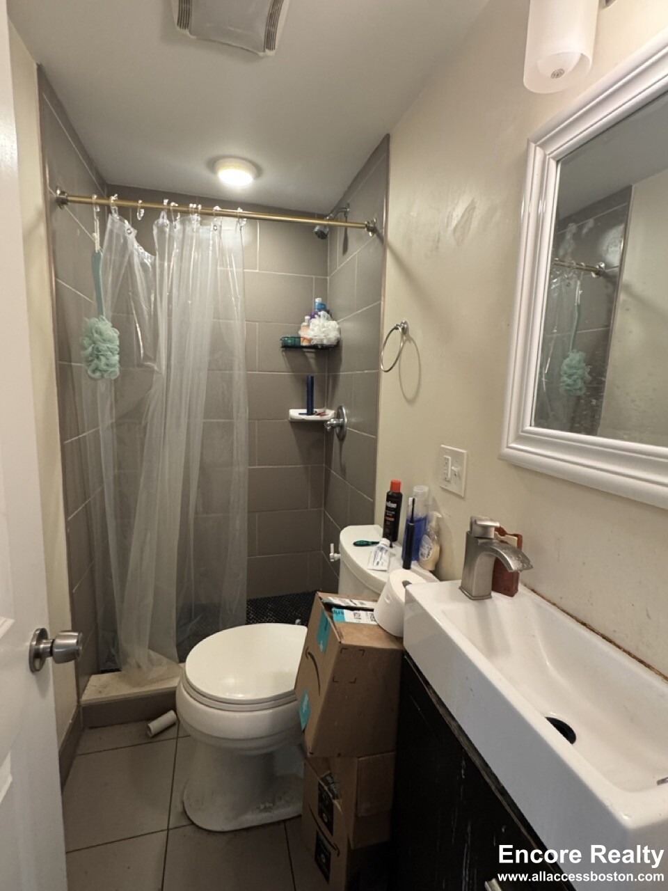 4 bed, 2 bath apartment for rent at 21-23 Weitz St Unit 3, Allston — photo 14 of 15