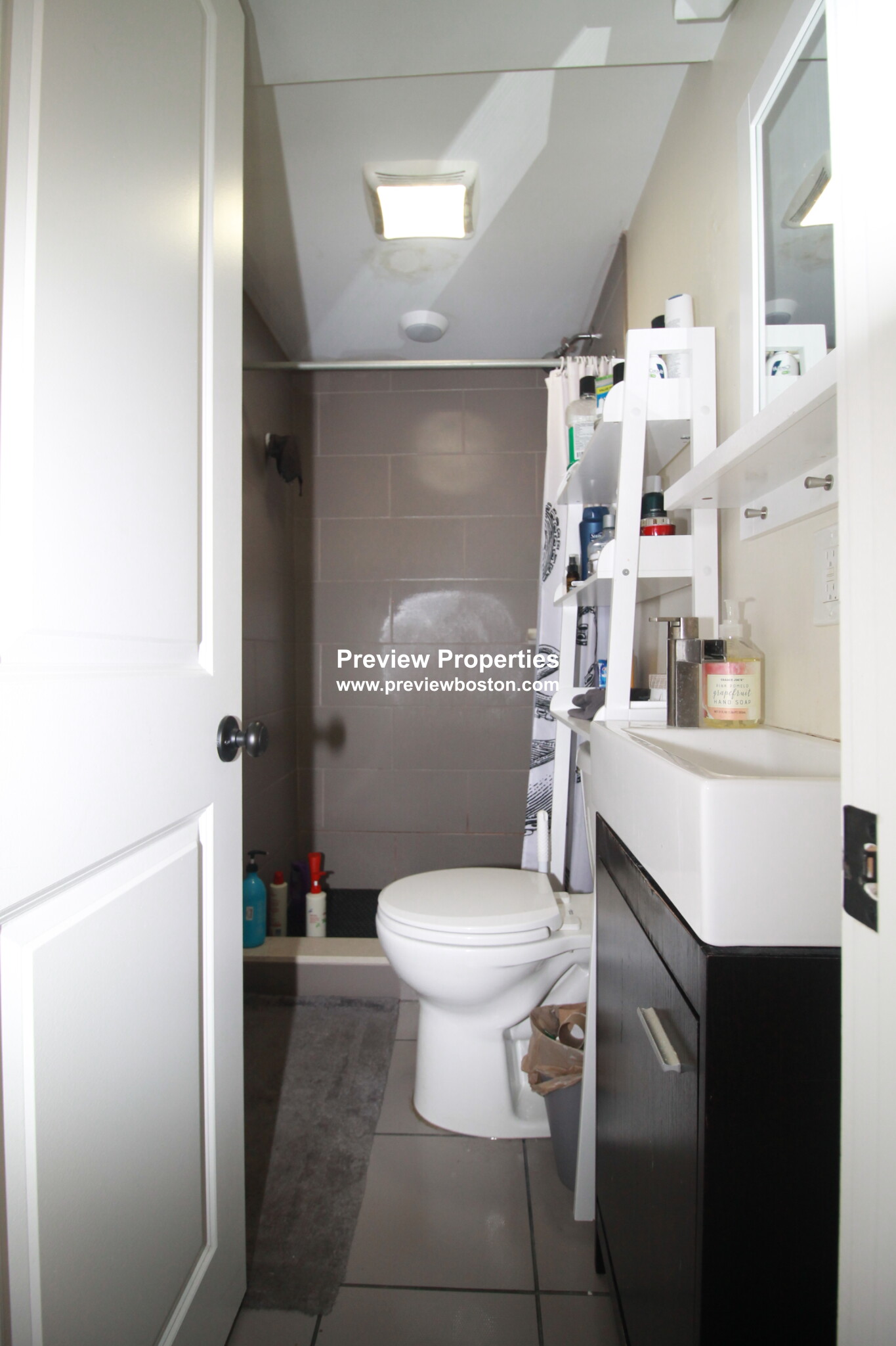 4 bed, 2 bath apartment for rent at 21-23 Weitz St Unit 3P, Allston — photo 16 of 18